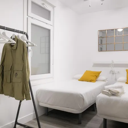 Appartement 1893 180 M. From The Old Town, A/c *